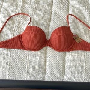NWT Victoria’s Secret pink padded bikini top, sz M